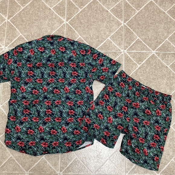 Boys Short Set - Picture 6 of 8